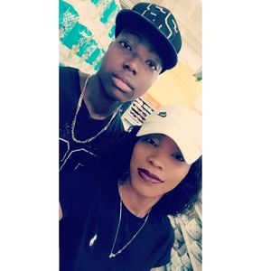 Meet your Posher, Gloria simmons